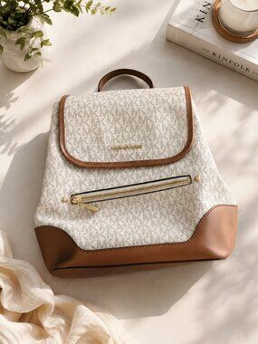 Michael Kors Harrison Medium Logo Backpack In Vanilla/Acorn